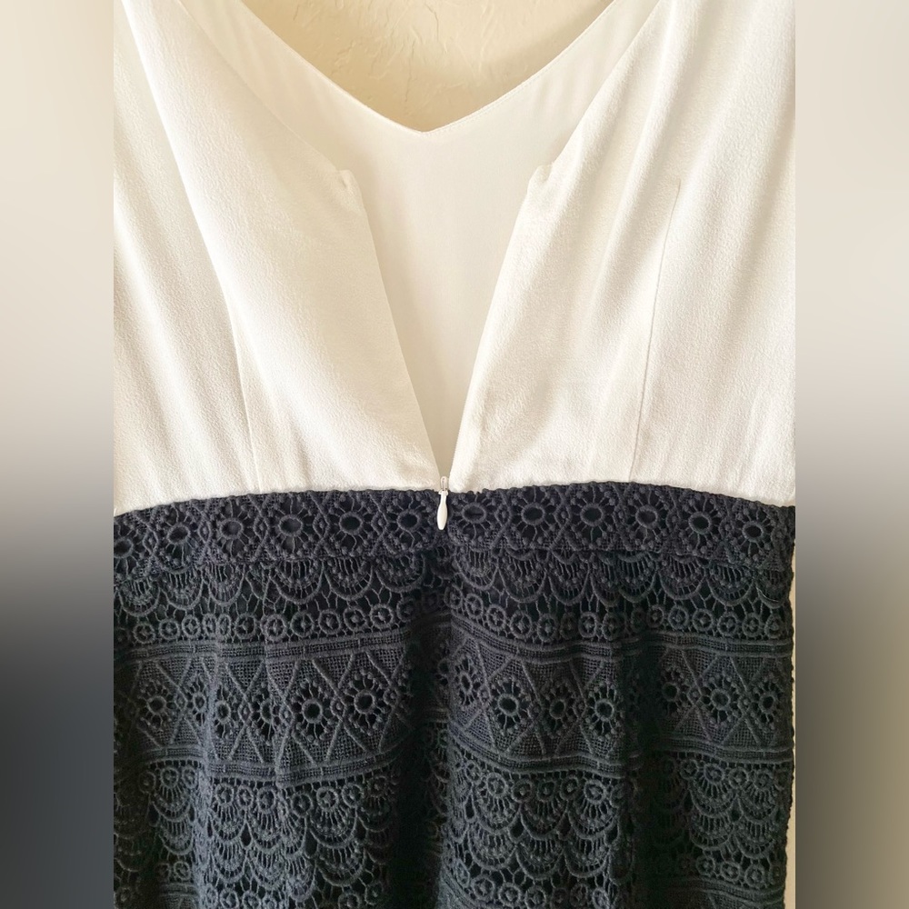 🆕 The Loft Black & White Sleeveless Crochet Dress | 0 - Picture 5 of 8